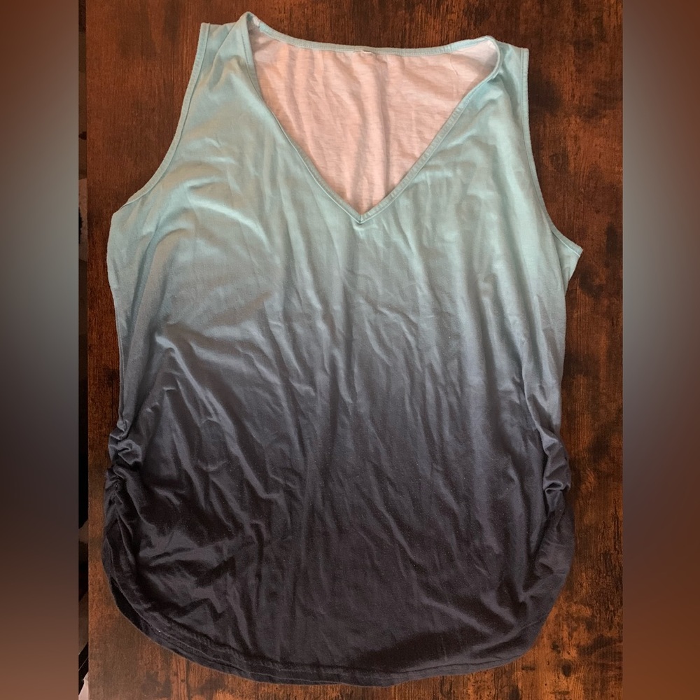 5/$25 sale — Ombré tank top with ruched sides - 2XL